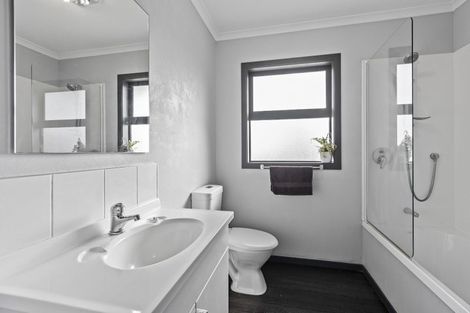 Photo of property in 15a Carthew Street, Okato, 4335