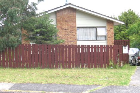 Photo of property in 1/42 Tree View Avenue, Glenfield, Auckland, 0629