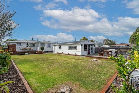 Photo of property in 9 Johnson Street, Bulls, 4818