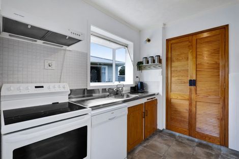 Photo of property in 5 Watene Crescent, Waitara, 4320