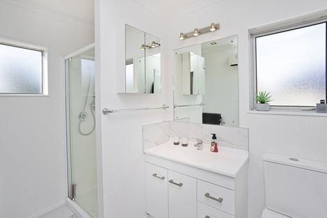 Photo of property in 16 Hoffman Court, Waikiwi, Invercargill, 9810