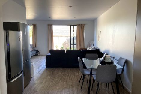 Photo of property in 25/22 Northcross Drive, Oteha, Auckland, 0632