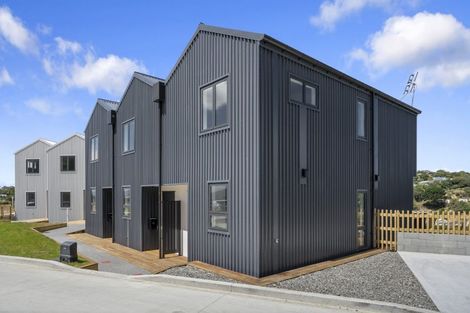 Photo of property in 62 Tiketike Way, Brooklyn, Wellington, 6021