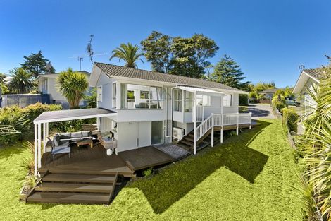 Photo of property in 28 Mawney Road, Henderson, Auckland, 0610