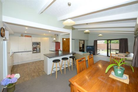 Photo of property in 4 Geraldo Place, Russley, Christchurch, 8042