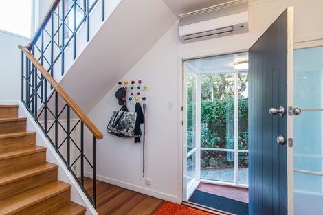 Photo of property in 65 Wadestown Road, Wadestown, Wellington, 6012