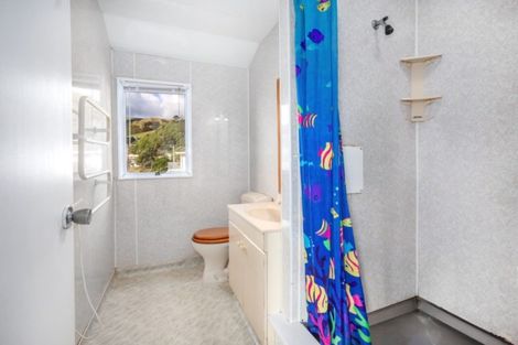Photo of property in 25 Ocean Parade, Pukerua Bay, 5026