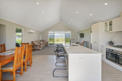 Photo of property in 165 Kelly Jade Avenue, Matarangi, Whitianga, 3592