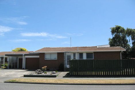Photo of property in 1/41 Delaware Crescent, Russley, Christchurch, 8042