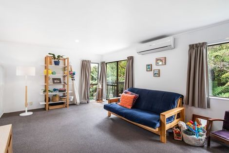 Photo of property in 4/33 Eskdale Road, Birkdale, Auckland, 0626