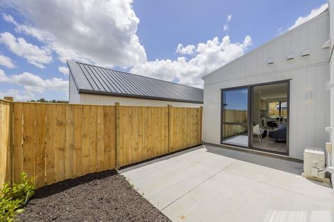 Photo of property in 14 Oopunga Road, Pukekohe, 2120