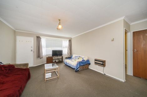 Photo of property in 2/132 Heretaunga Street, Palmerston North, 4414