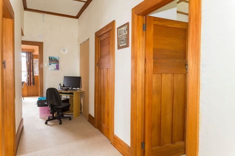 Photo of property in 5 Alexandra Street, Dannevirke, 4930