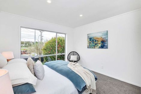 Photo of property in 1/52 Makora Road, Massey, Auckland, 0614