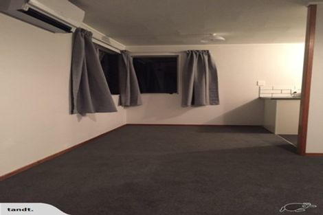 Photo of property in 20 Glenfinn Place, Massey, Auckland, 0614