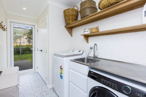 Photo of property in 420 Katherine Mansfield Drive, Blue Mountains, Upper Hutt, 5371