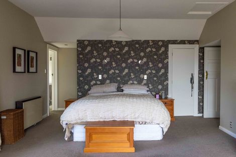 Photo of property in 130a Hackthorne Road, Cashmere, Christchurch, 8022