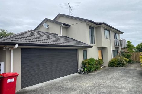 Photo of property in 2/662 East Coast Road, Pinehill, Auckland, 0630