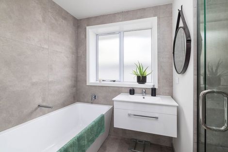 Photo of property in 16b Opal Place, Casebrook, Christchurch, 8051