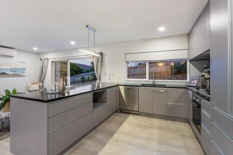 Photo of property in 12 Lagoon View, Gulf Harbour, Whangaparaoa, 0930