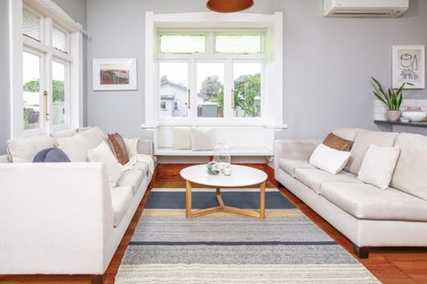 Photo of property in 3 Kiwi Avenue, Forest Lake, Hamilton, 3200