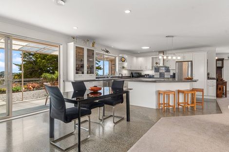 Photo of property in 121 Owhiwa Road, Parua Bay, Onerahi, 0192