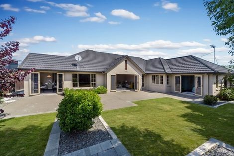 Photo of property in 6 Sovereign Place, Rototuna North, Hamilton, 3210