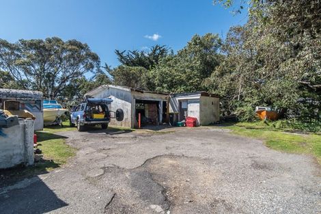 Photo of property in 88 Raumati Road, Raumati Beach, Paraparaumu, 5032