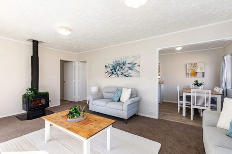 Photo of property in 8a Rawhiti Street, Stokes Valley, Lower Hutt, 5019