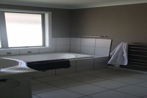 Photo of property in 21 Jasmine Place, Cambridge, 3434