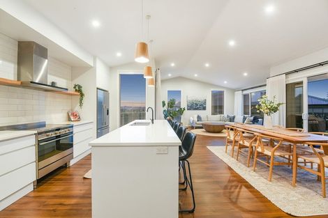 Photo of property in 24 Clifford Close, Leamington, Cambridge, 3432