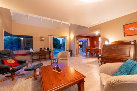 Photo of property in 153 Halcombe Road, Feilding, 4775