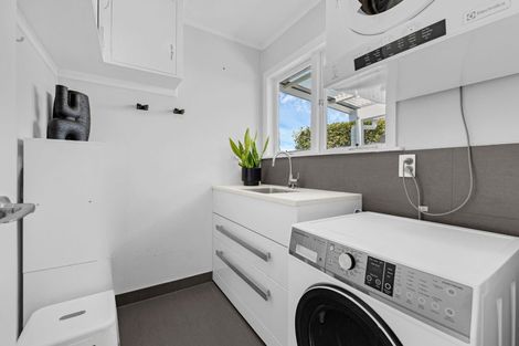 Photo of property in 60 Mcentee Road, Waitakere, Auckland, 0816