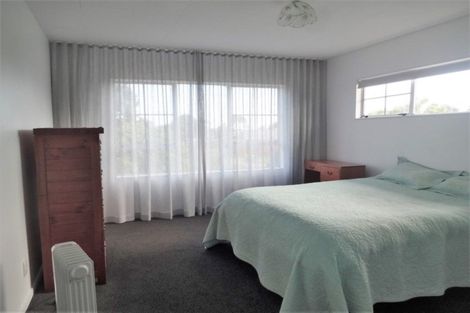 Photo of property in 11 Cape Road, Mangere, Auckland, 2022