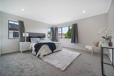 Photo of property in 4 Coachman Drive, Flat Bush, Auckland, 2016