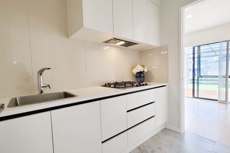 Photo of property in 6 Hinoki Way, Flat Bush, Auckland, 2019