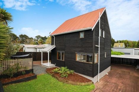 Photo of property in 14 Kiwi Avenue, Forest Lake, Hamilton, 3200