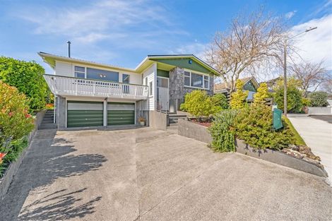 Photo of property in 5 Kukupa Grove, Heretaunga, Upper Hutt, 5018