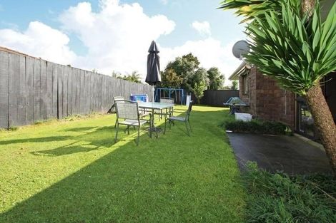 Photo of property in 36 Frank Evans Place, Henderson, Auckland, 0610