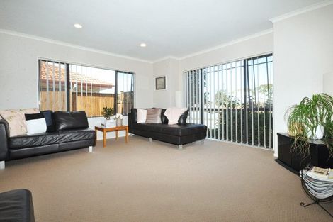 Photo of property in 30 Skelton Avenue, Randwick Park, Auckland, 2105