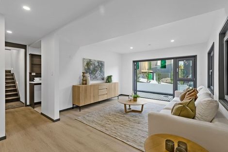 Photo of property in 48a Peter Terrace, Castor Bay, Auckland, 0620