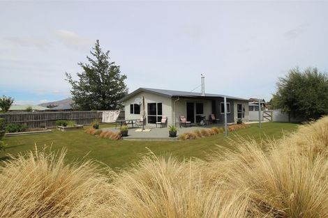 Photo of property in 14 Rhoboro Road, Twizel, 7901