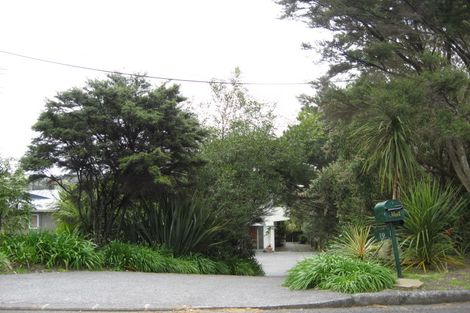 Photo of property in 10 The Terrace, Herald Island, Auckland, 0618