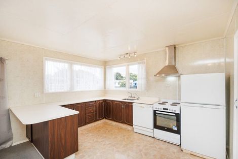 Photo of property in 6 Churchill Avenue, Feilding, 4702