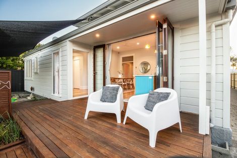 Photo of property in 69 Nelson Crescent, Napier South, Napier, 4110