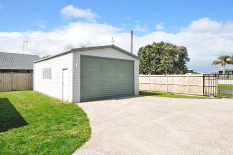 Photo of property in 15 Kowhai Avenue, Kaiaua, Pokeno, 2473