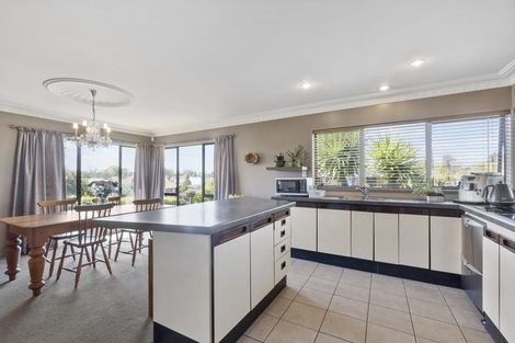 Photo of property in 23 Madill Road, St Andrews, Hamilton, 3200