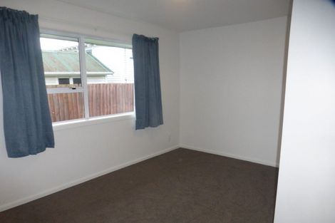 Photo of property in 2/245 Marine Parade, New Brighton, Christchurch, 8061