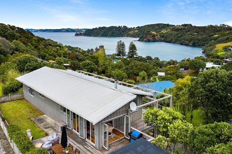 Photo of property in 29 Kendale Drive, Leigh, 0985