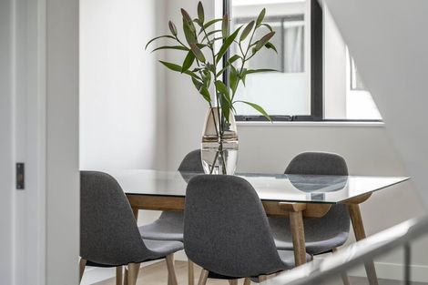 Photo of property in 21c Roseberry Avenue, Birkenhead, Auckland, 0626